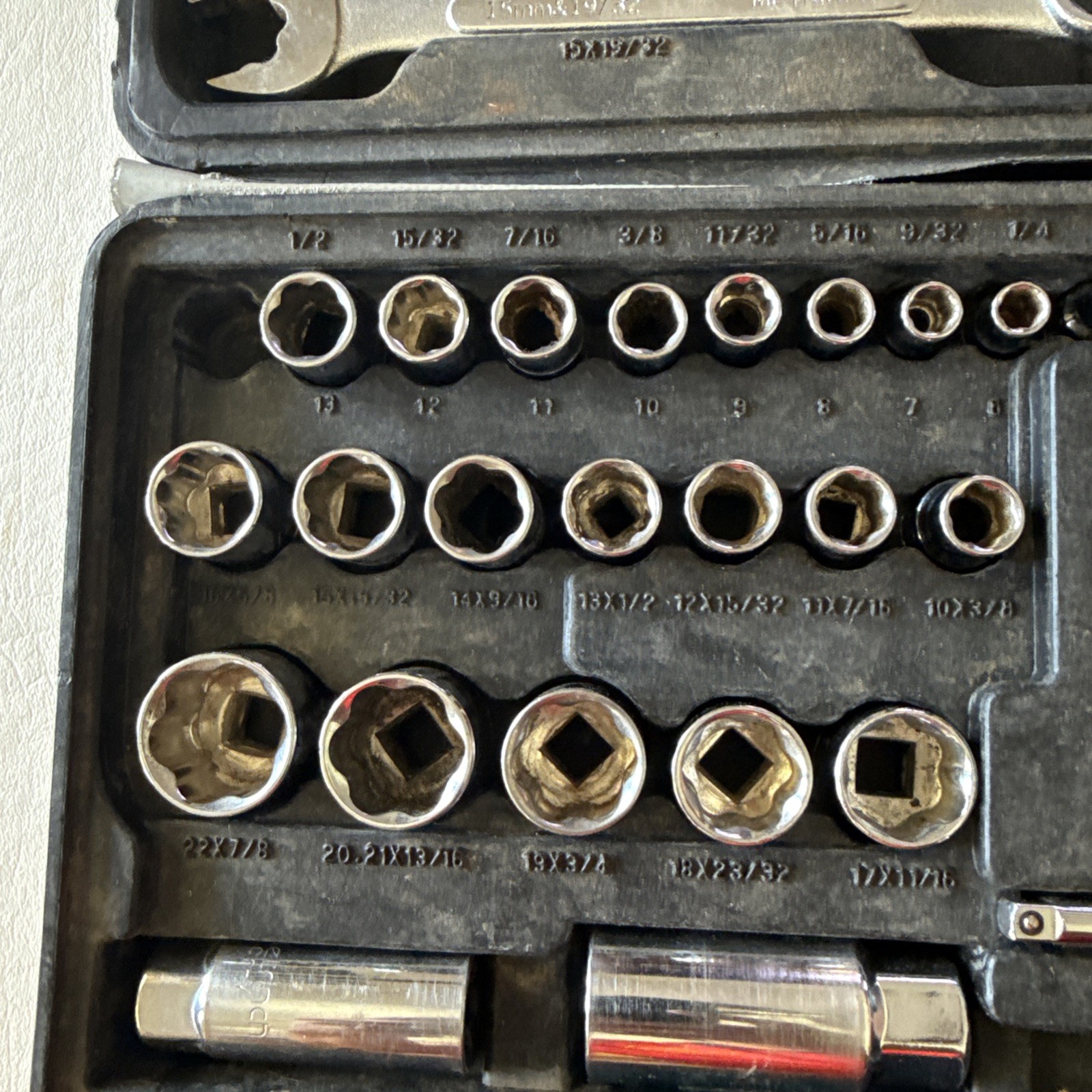 Metrinch 48 pieces Socket & Wrench Set 1/4″ & 3/8″ Drive – Missing 2 Pieces