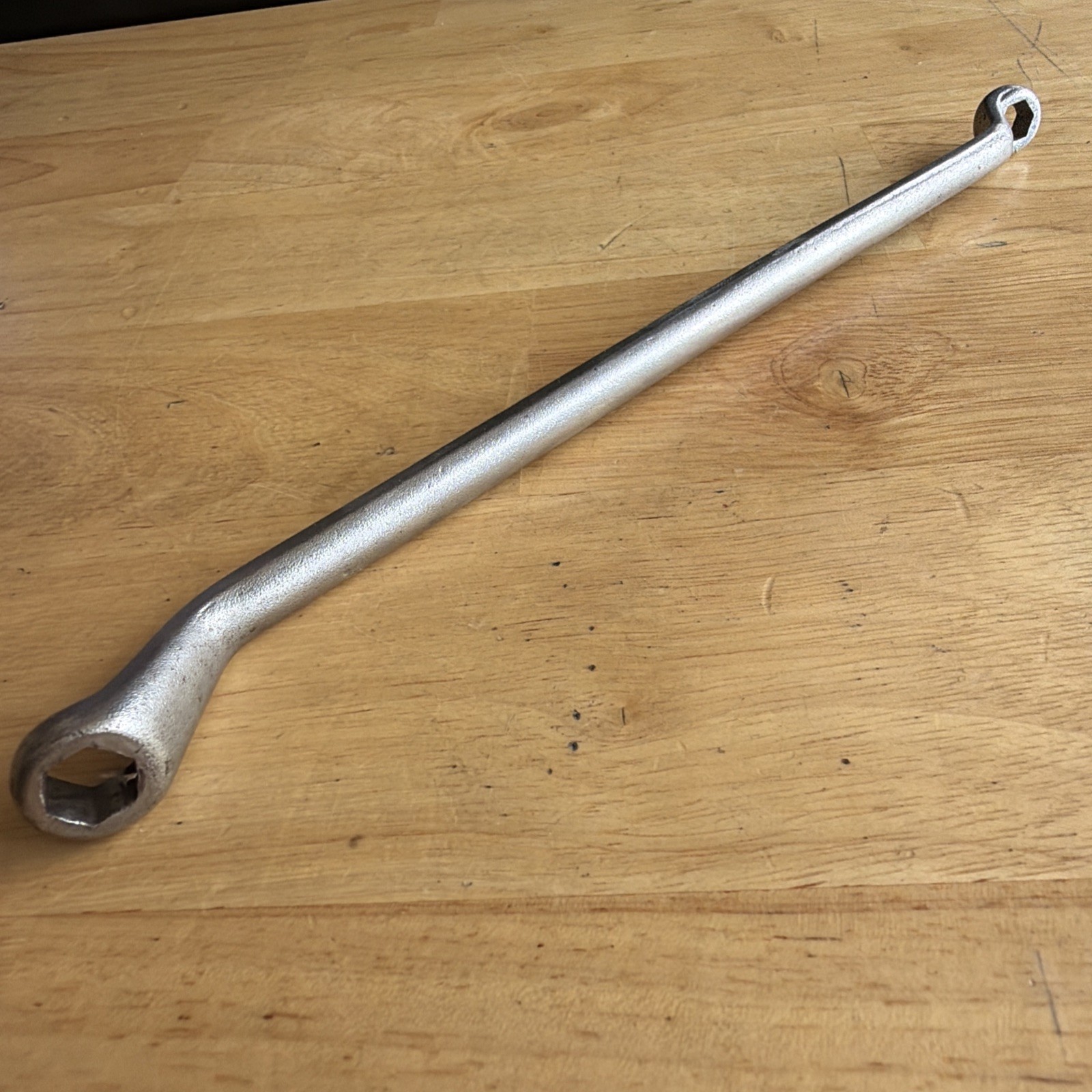 Lisle Tools 5/16″ x 3/8″ Brake Bleeder Double Box End Wrench 6 Point 10900