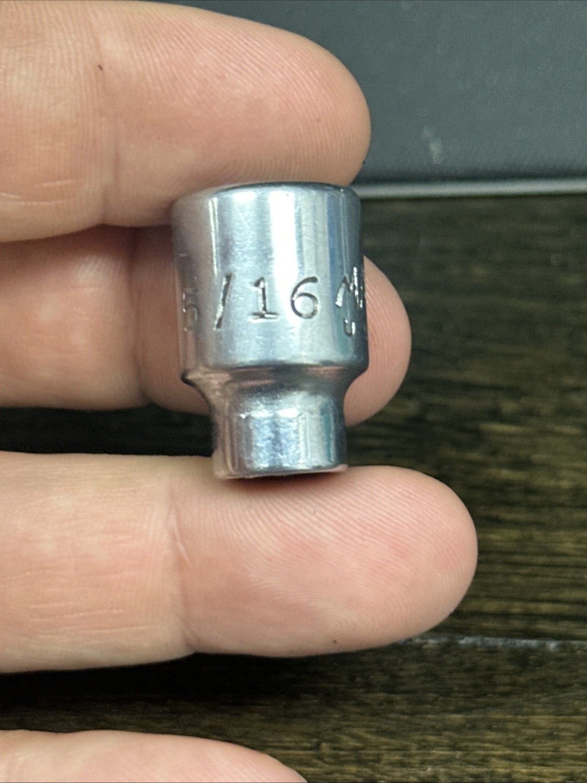 Mac Tools USA X106 5/16″ SAE Shallow Socket 3/8″ Drive 6 Point Chrome Finish