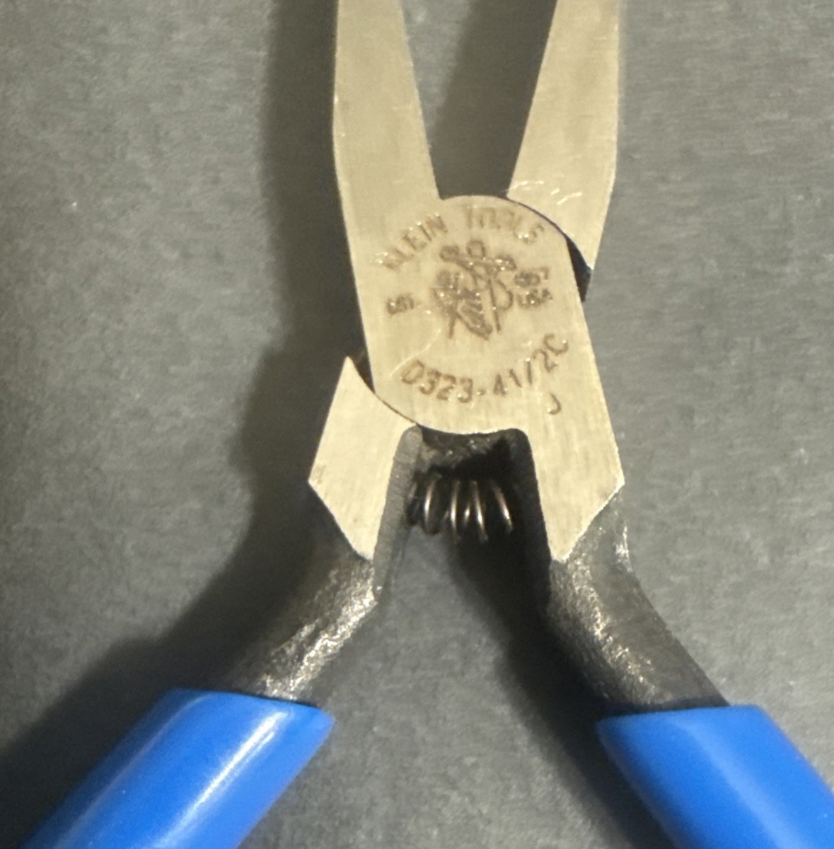 1996 VINTAGE KLEIN TOOLS MIDGET FLAT LONG NOSE PLIERS D323 4-1/2C RARE NOS USA