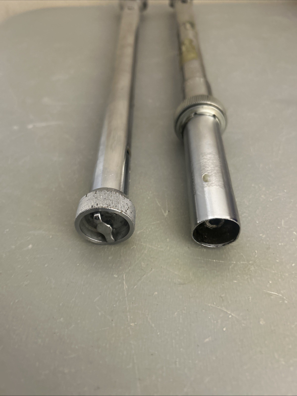 2 Torque Wrenches 1/2” And 3/8” Unknown Brand/ For Parts Or Repair