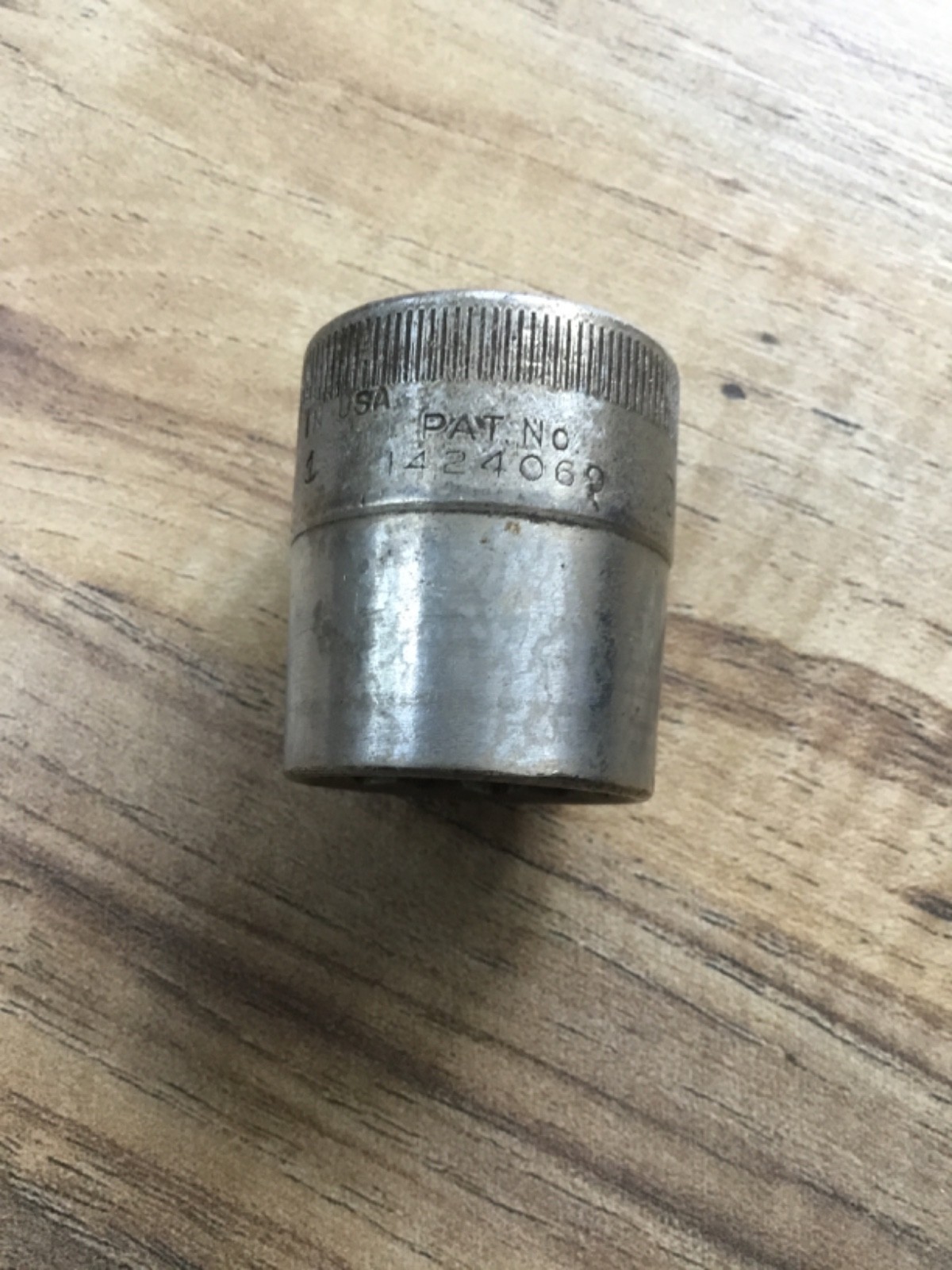 Vintage Snap On DH280, 1/2″Drive, 7/8” Socket, Shallow , 12 Point.