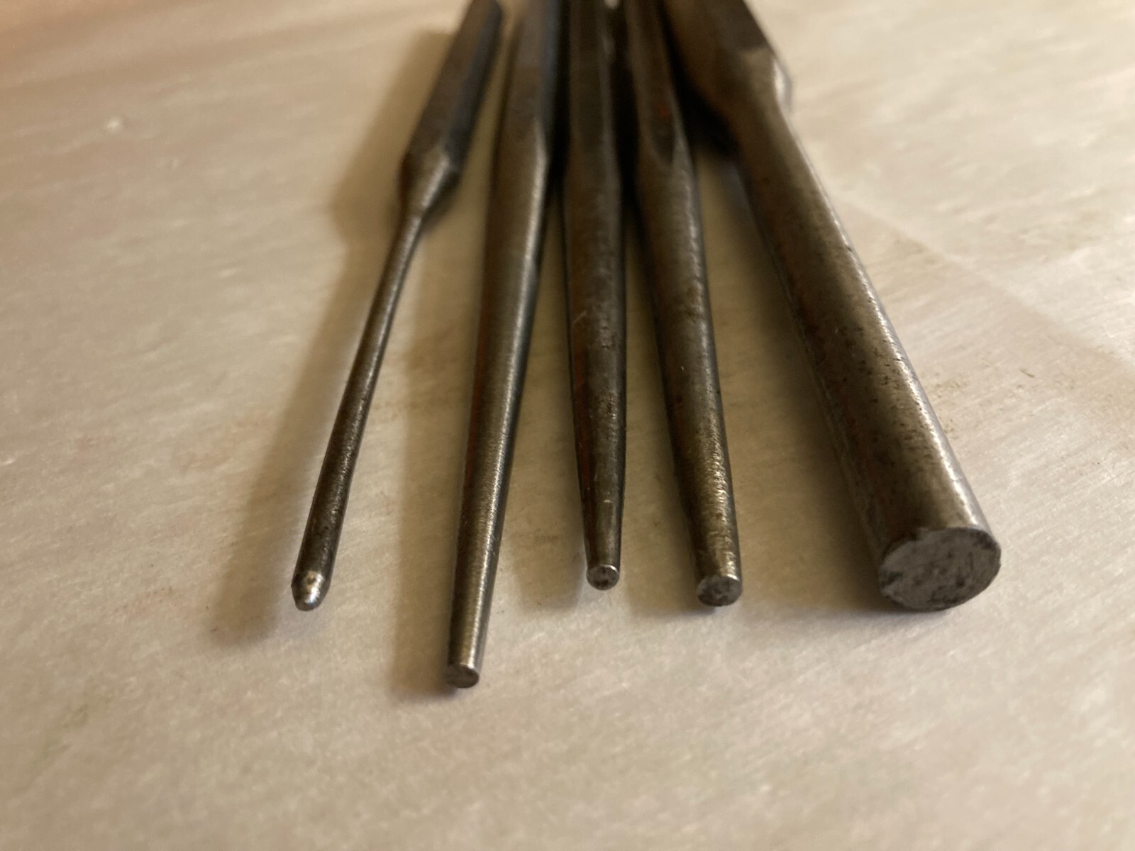 SHOP TOOLS, DAVIES & TRUE CRAFT METAL PUNCHS LOT OF 5 # 231 (3), 332 & P163B.