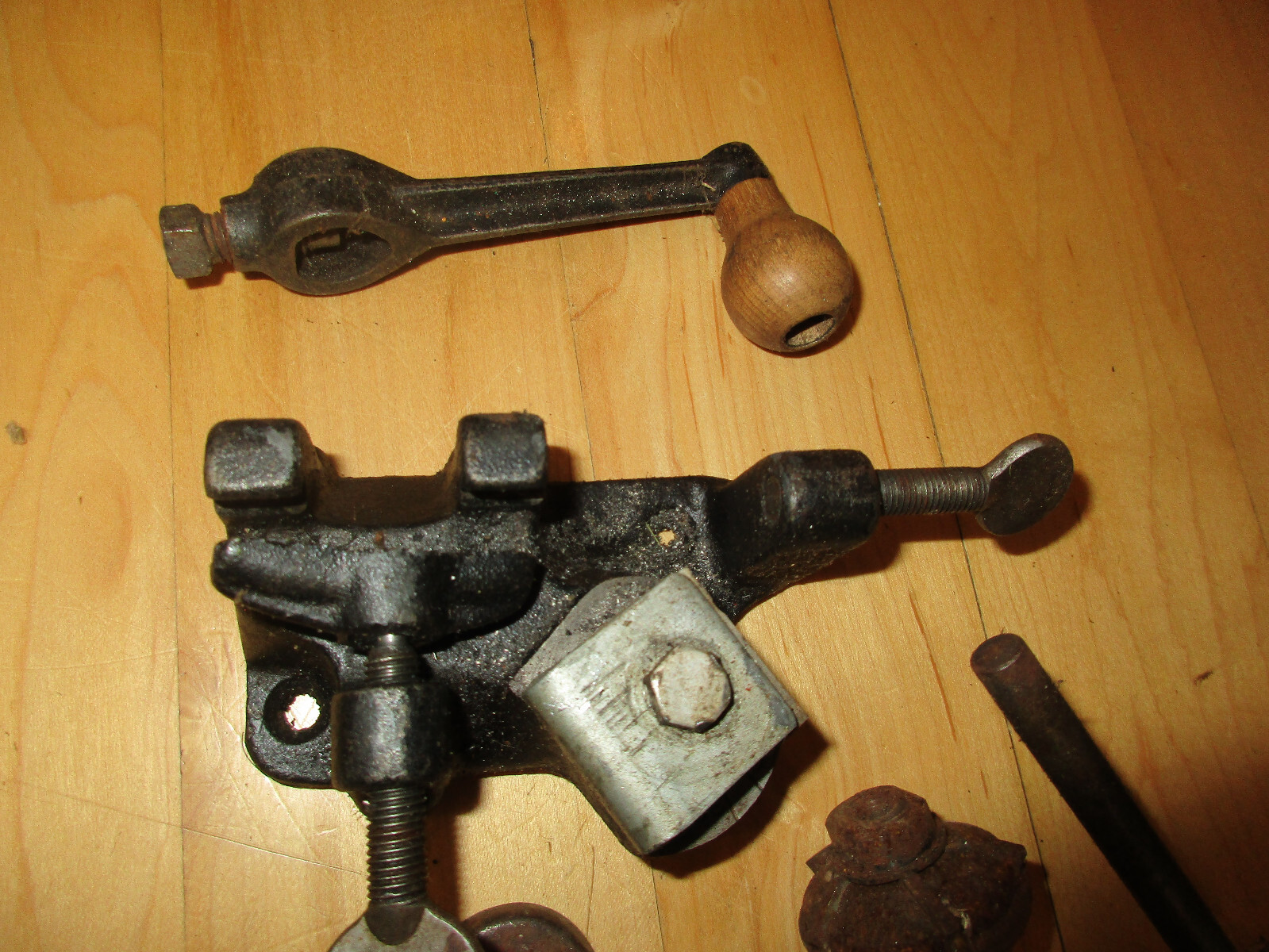 Vintage Valve cutting tools, valve seat reamers, ridge reamer