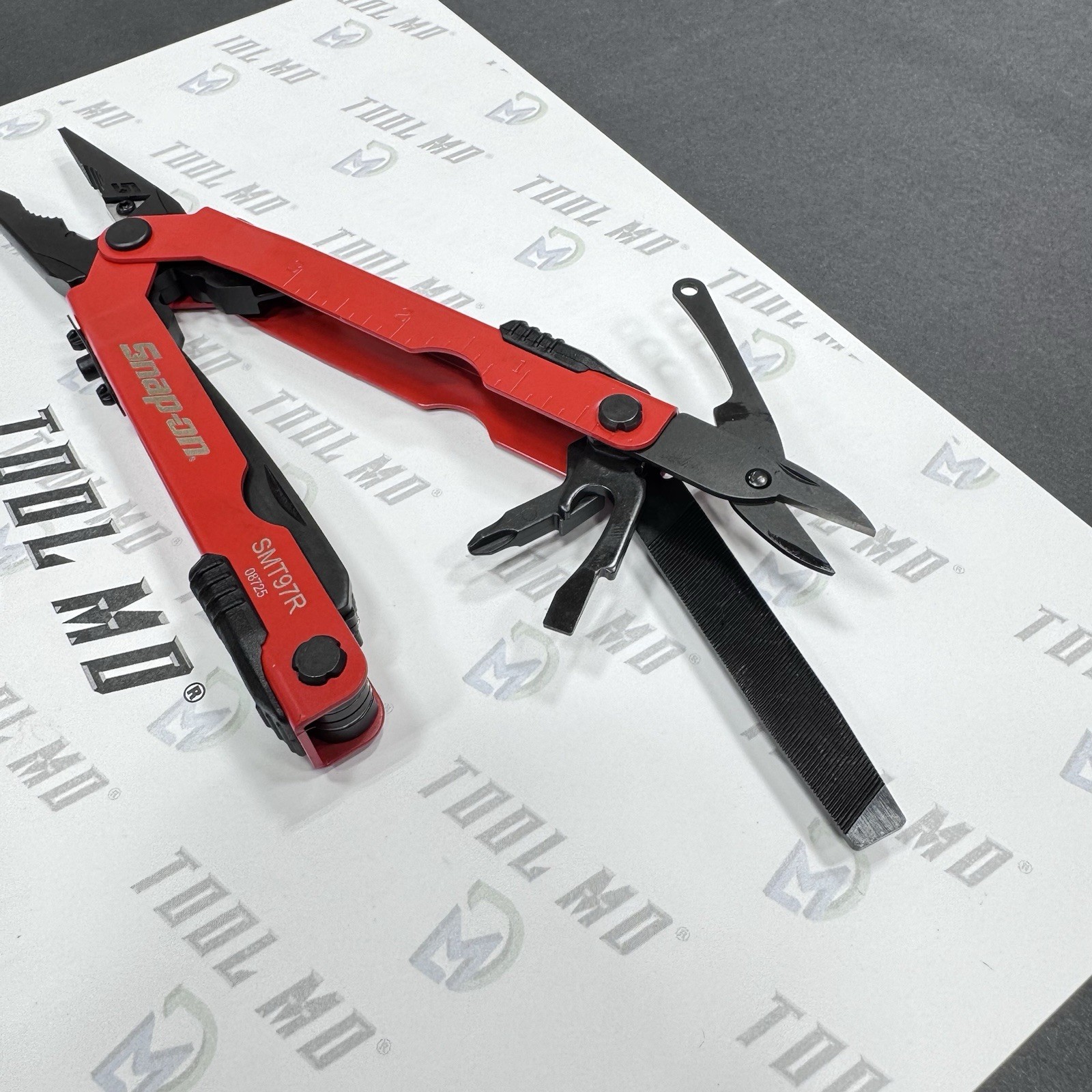 Snap-on Tools USA NEW Multi-Tool With Sheath RED SMT97R