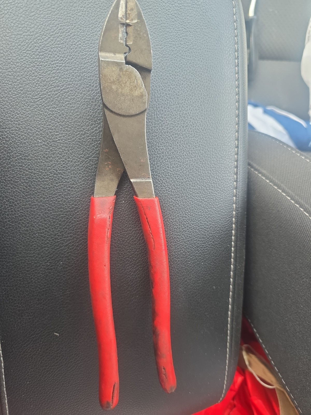 Blue Point 429CP Bent Wire Crimper And Cutter, 9″ Red Handle USA