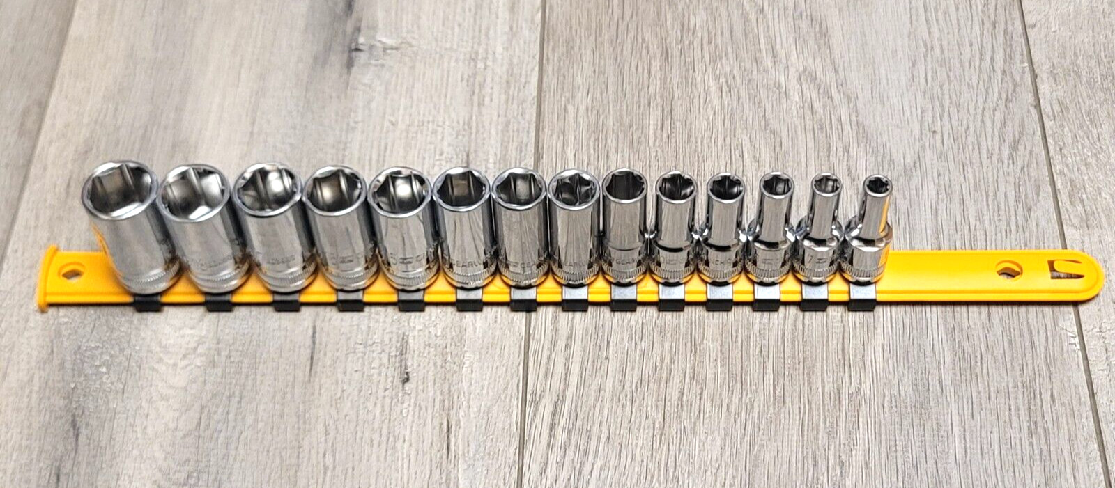 Gearwrench 14 Piece 3/8″ Drive, 6 Point Mid Length Socket Set, Metric #80554S-06