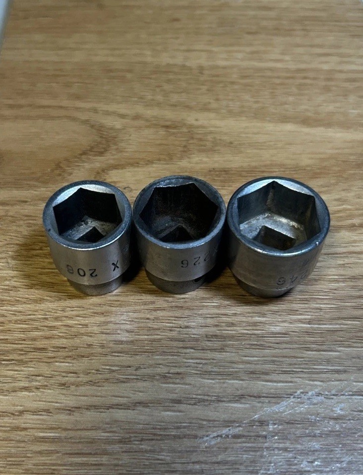 MAC – Lot Of 3 Shallow Sockets, M3/8” Drive,6pt (5/8”, 11/16” & 3/4”) Sabina, O