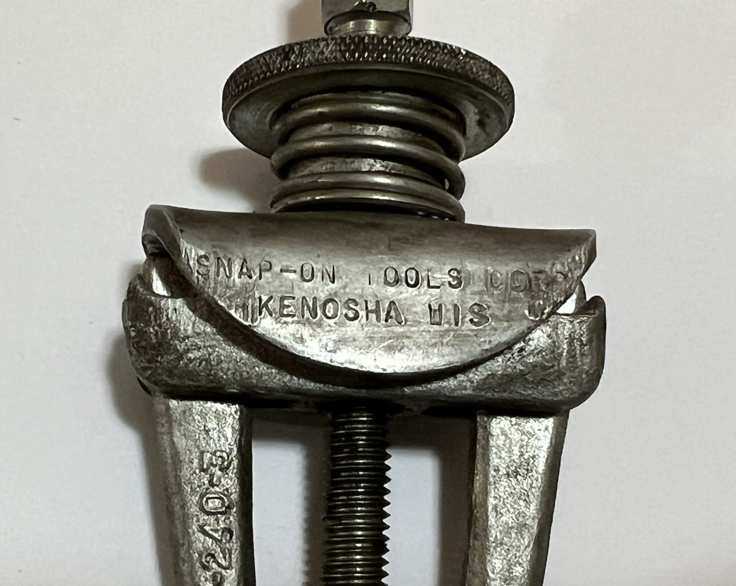 Snap On CG-240 2-Ton 2-Jaw Gear Bearing Puller 3″ Spread 2-1/2″ Reach USA NICE