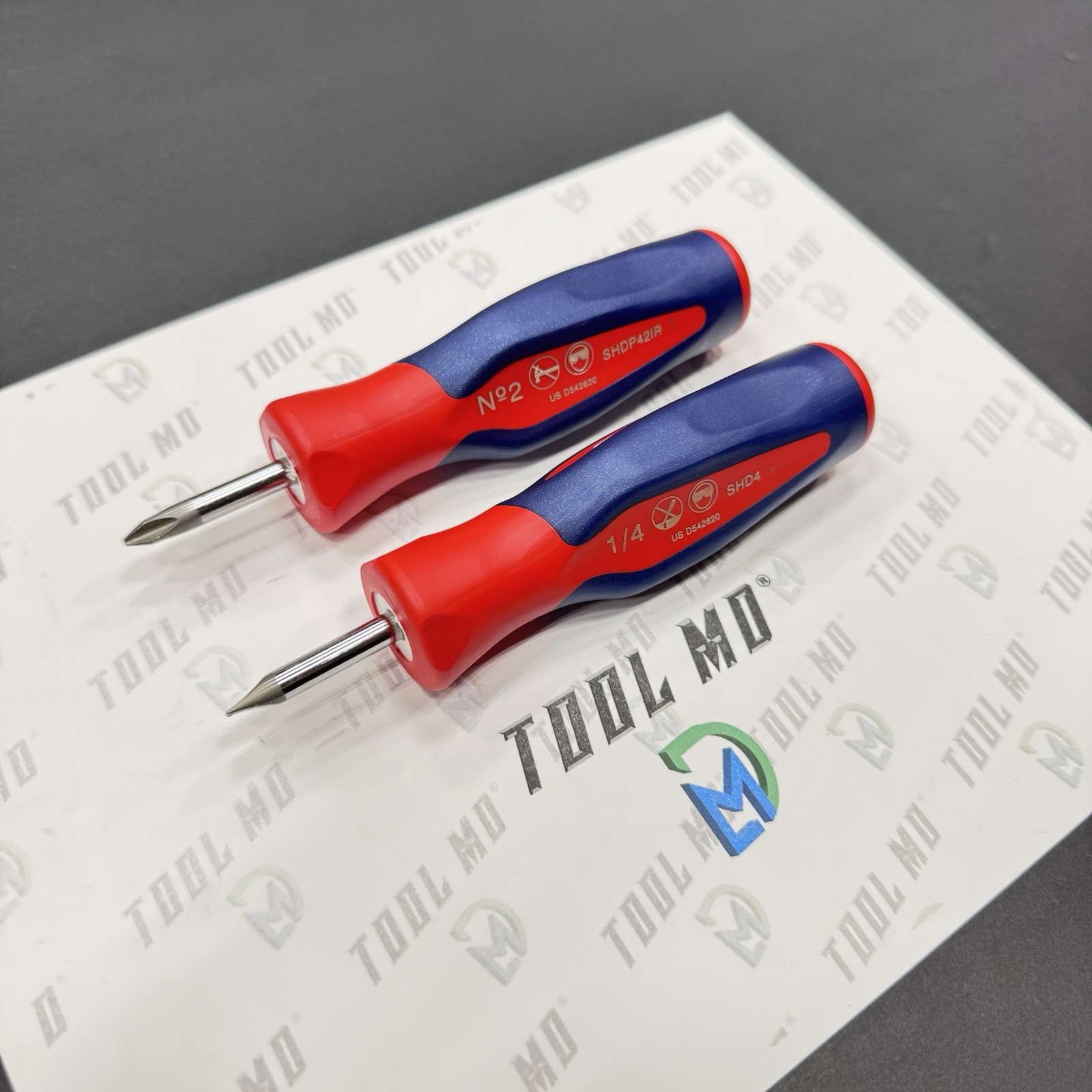 Snap-on Tools AMERICA 250th Anniversary Hard Grip STUBBY Screwdrivers SHDP22IRA