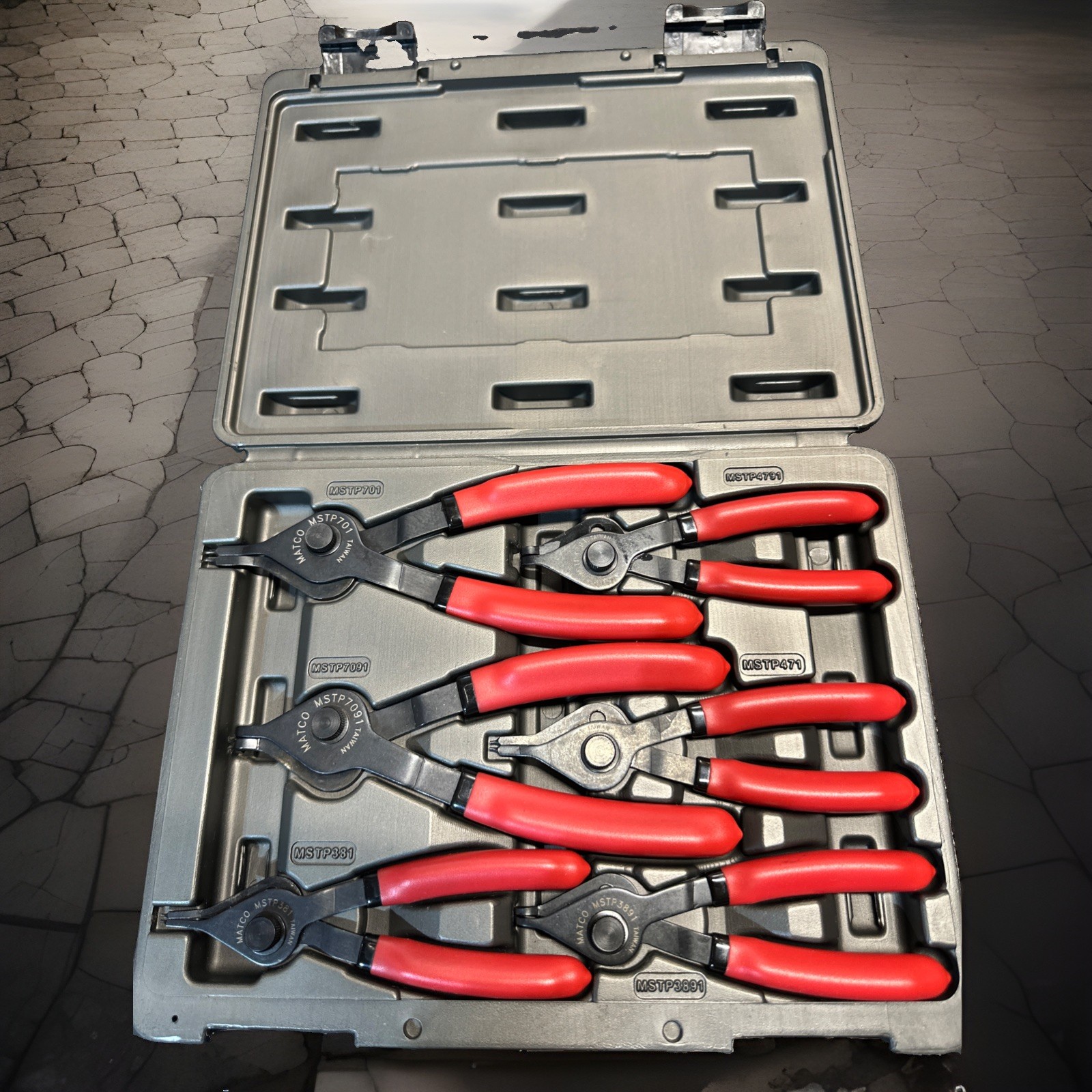 Matco 6pc SMSTP6B Internal/External Snap Ring Pliers Set