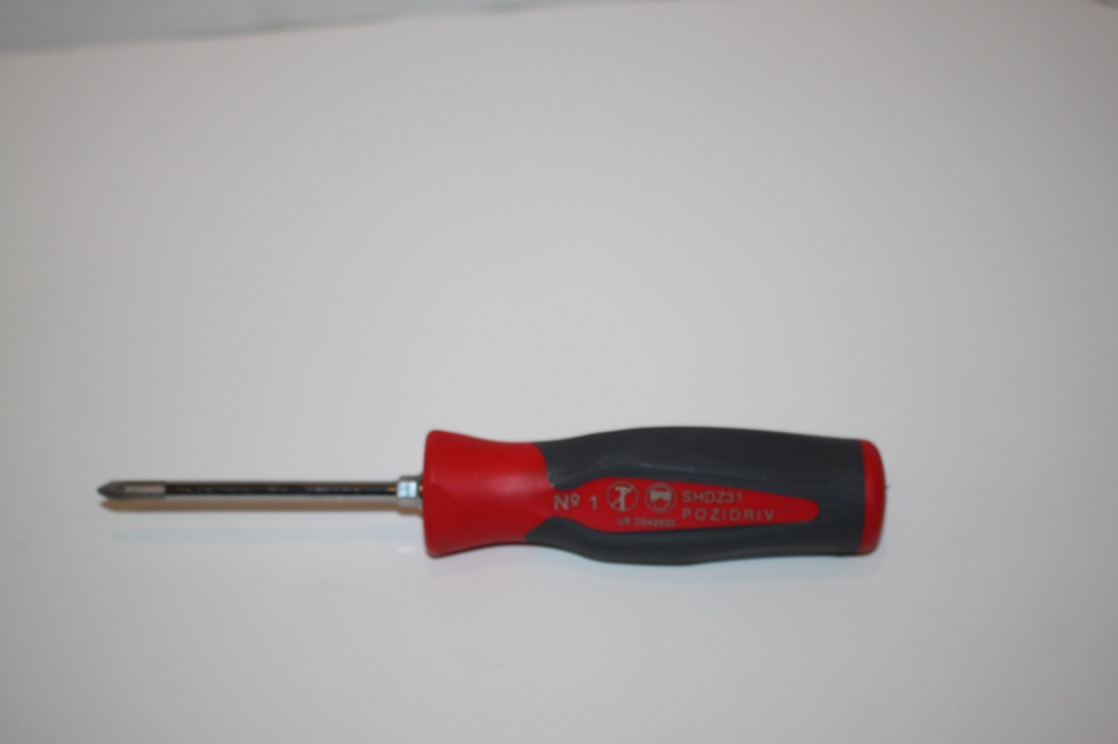 Snap On Tools SHDZ31 Pozidriv # 1 Red & Gray Hard Grip Screwdriver USA