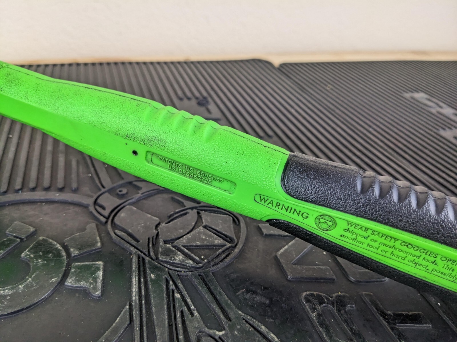 #as285 Snap-On HBFE48 Dead Blow 48-Ounce Soft Grip Hammer Green