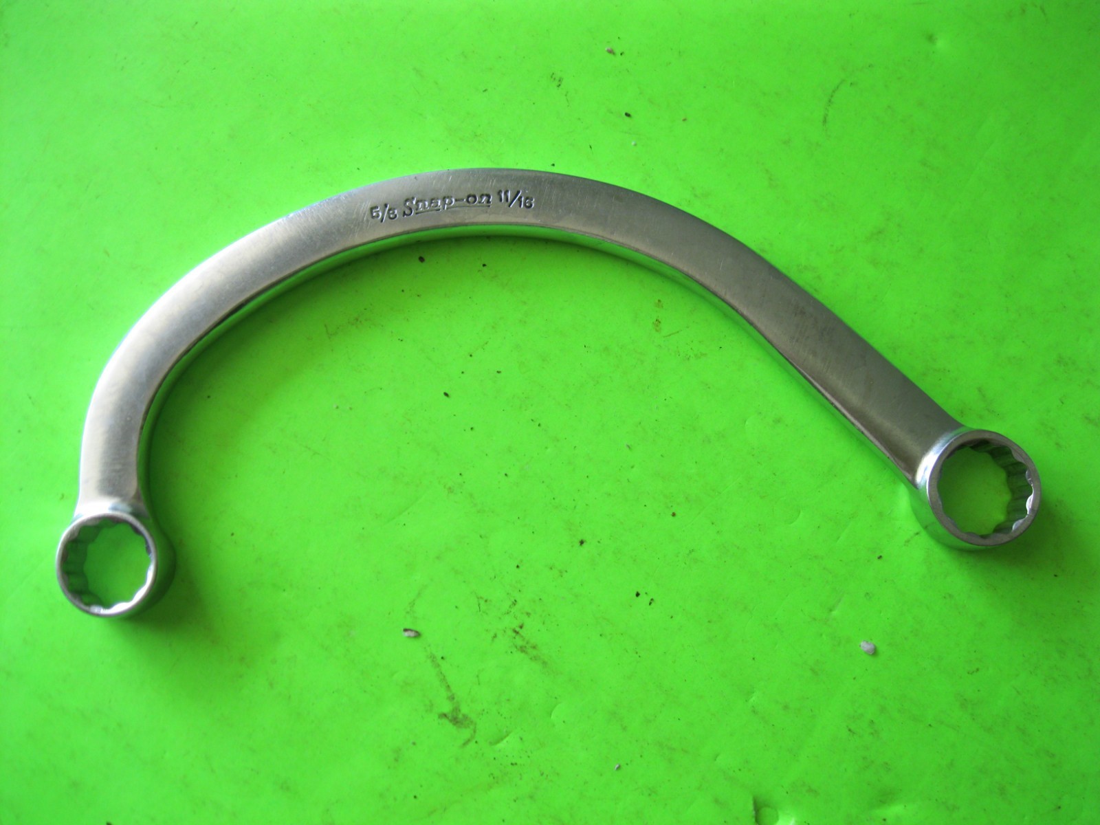 Snap On M1321 5/8″ & 11/16″ Half Moon 12 Point Box A/C- Fuel Pump Wrench