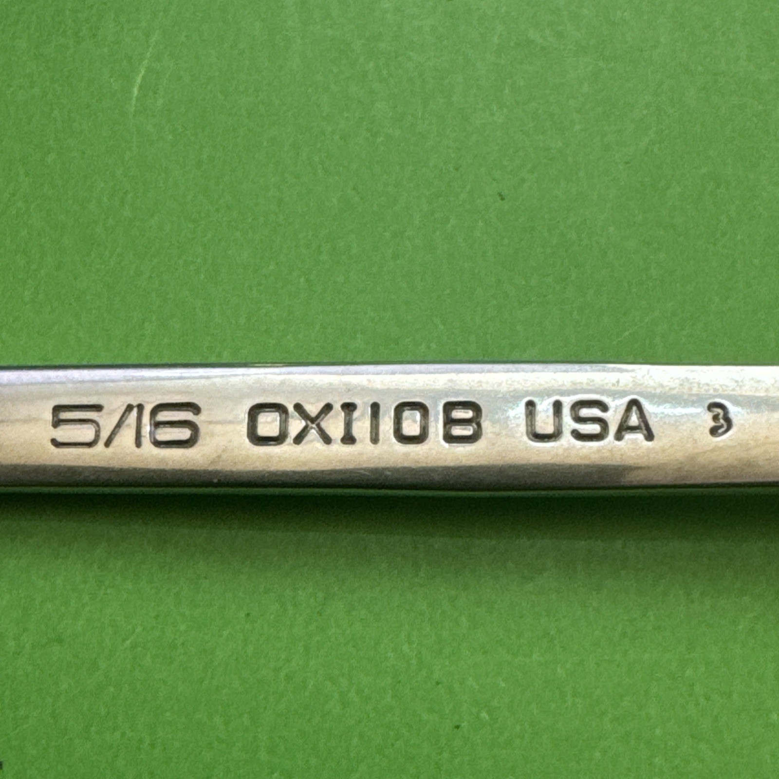 Snap-On USA 12-Point SAE Size 5/16″ Flank Drive Midget Combination Wrench OXI10B