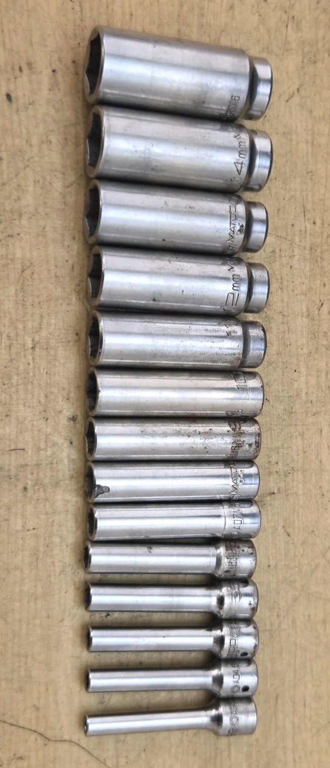 Matco Tools SAMD146TA-1/4″ Drive 14 Pc Metric Deep 6Pt Chrome Socket Set W/ Tray