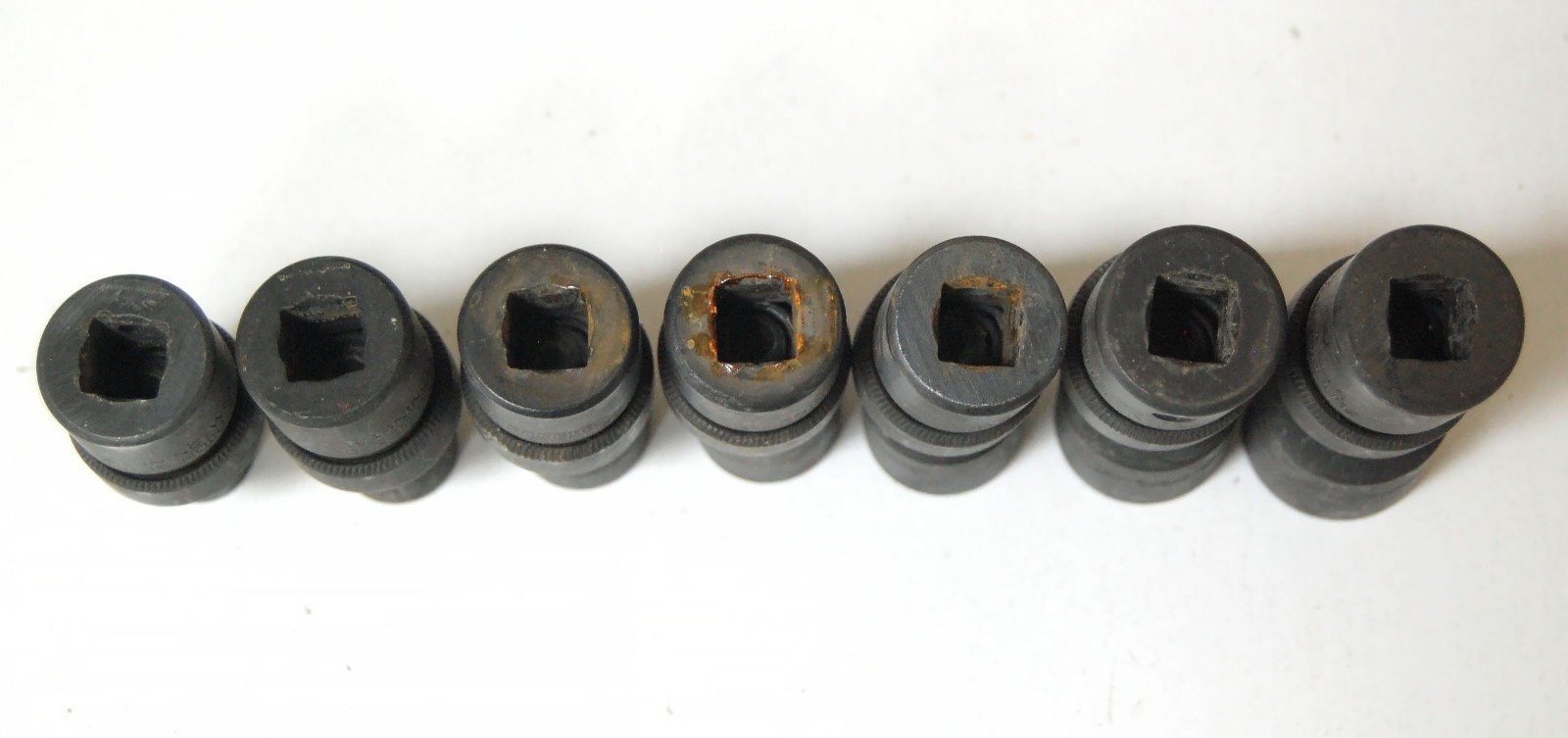 Snap-on 7 Piece Universal Swivel Impact Socket Set 3/8″ Drive 3/8″ to 3/4″