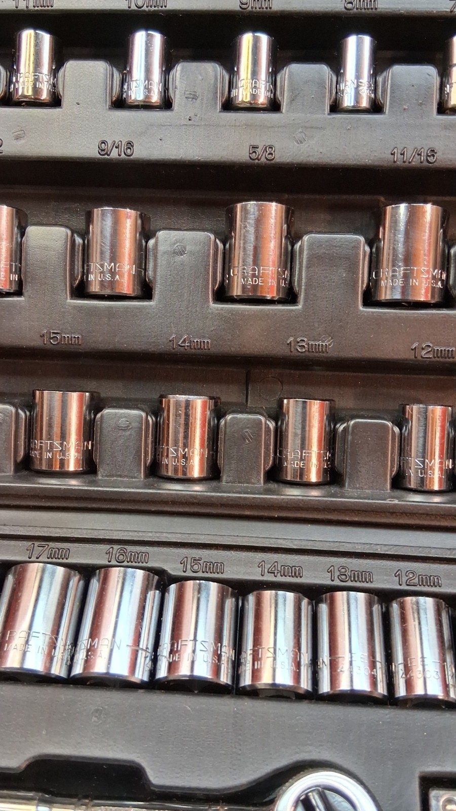 VTG CRAFTSMAN 82PC EE SERIES 1/4″,3/8″, & 1/2″ DRIVE METRIC/SAE SOCKET SET