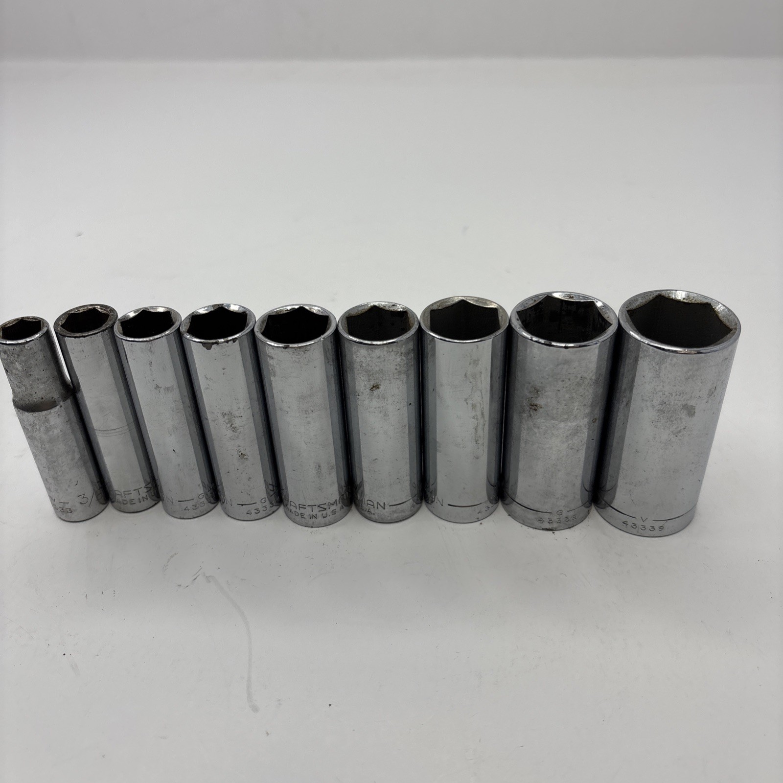 Vtg Craftsman 3/8″ Drive SAE 9 pc Deep Well Socket Set 6 pt. W/ Metal Tray USA