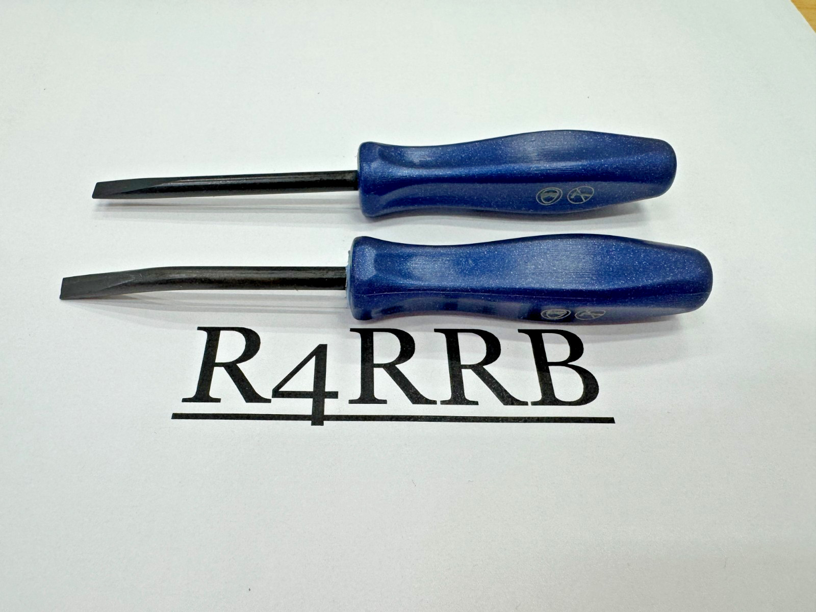 Snap-on Tools USA NEW 2pc POWER BLUE 5″ Length Straight Bent Mini Pocket Prybar