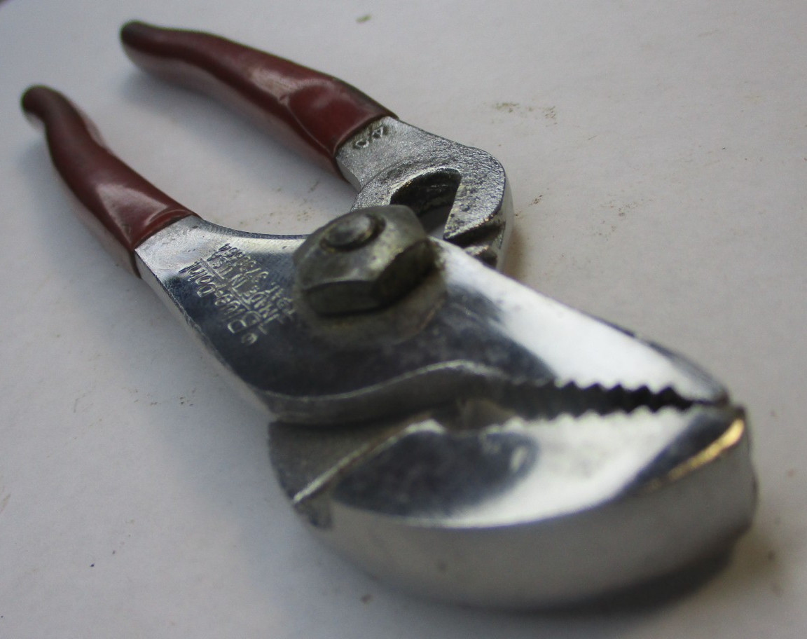 Blue Point HL16 6.5″ Adjustable Tongue & Groove Joint Pliers Red Grip USA
