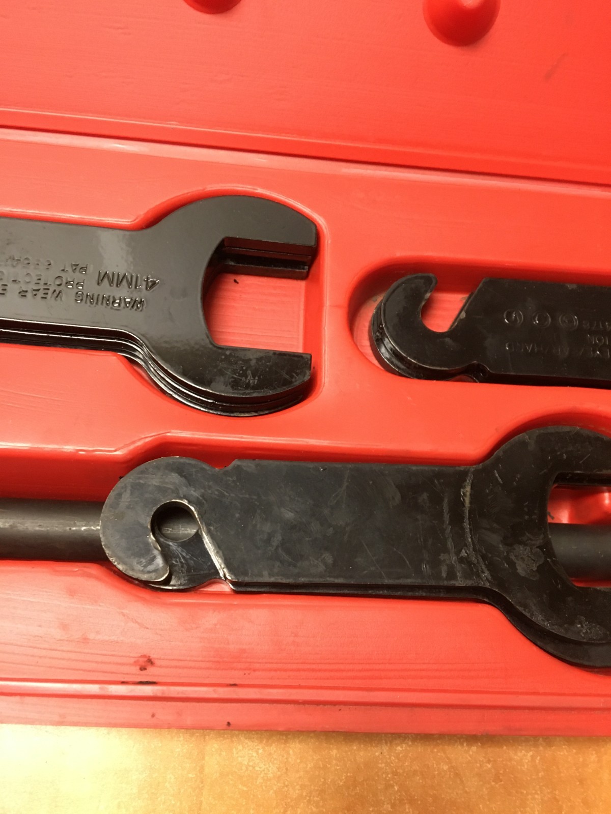 Matco Tools Pneumatic Fan Clutch Wrench PFC43300 Complete Set 36mm to 2″ 8pc