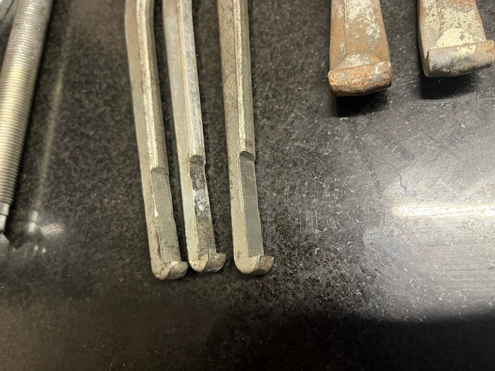 Snap On 13 pc Medium-Duty General Purpose Puller Set CJ250