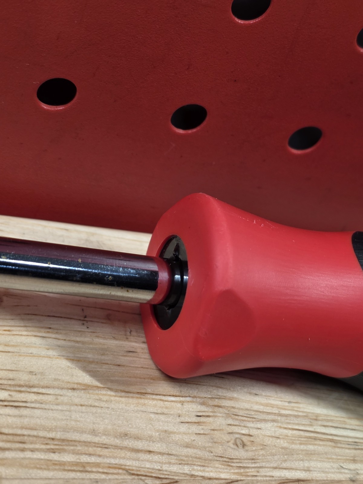 Snap-on Tools SGT4B RED 1/4″ Drive Soft Grip Standard Shank Driver USA