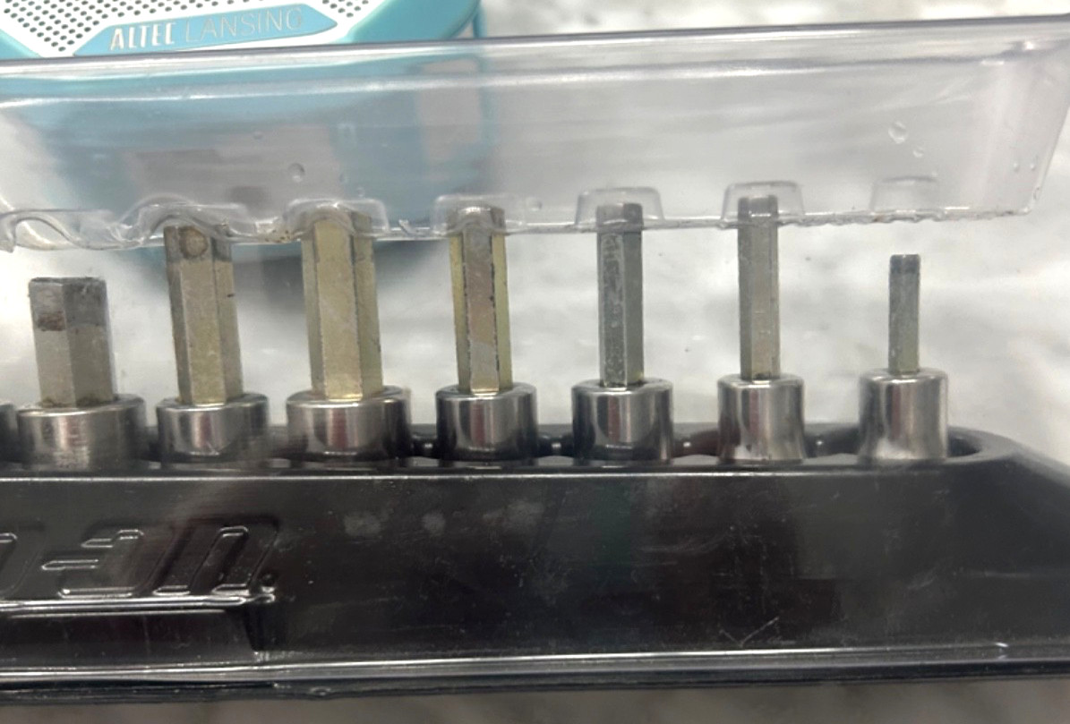 USED Snap On 3/8″ Drive Metric Hex Bit 11 pc Socket Set with Magnetic Case