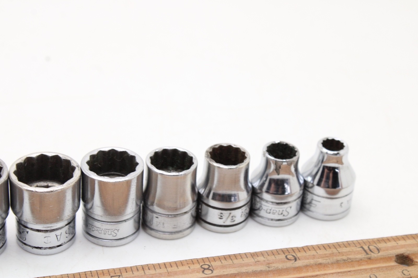 Snap-on F081 – F281 1/4-7/8″ 3/8″ Drive 12 Point 12 Piece SAE Chrome Set USA
