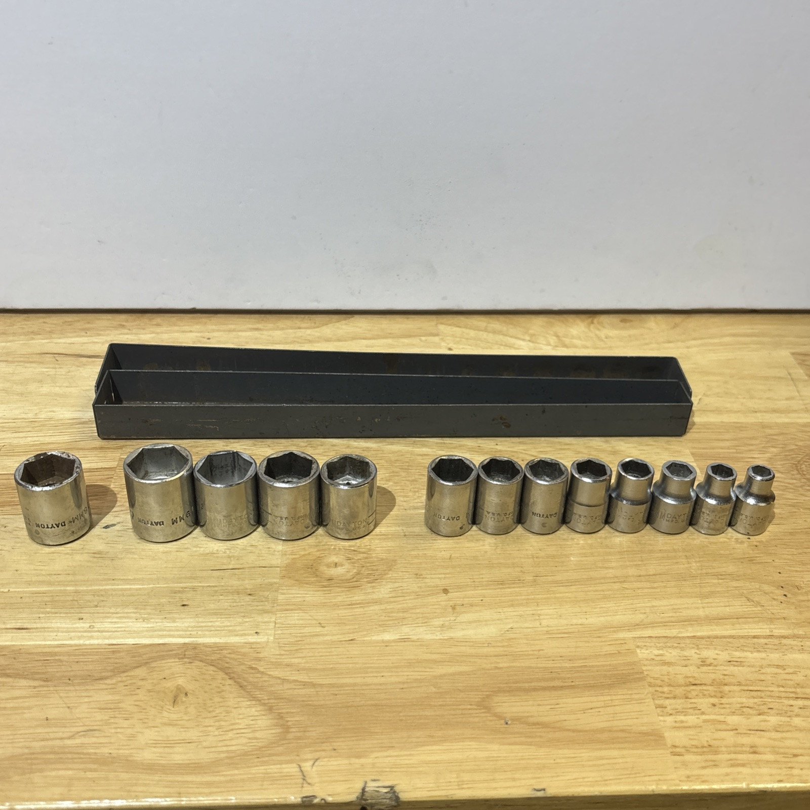 Dayton Metric Shallow Socket Set 3/8″ Drive 6 Point 7mm to 19mm USA READ!