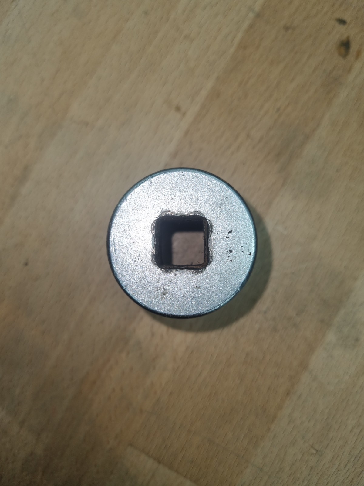 Snap-on SW381 1/2″ Drive 12 Point 1-3/16″ Shallow Socket Tool