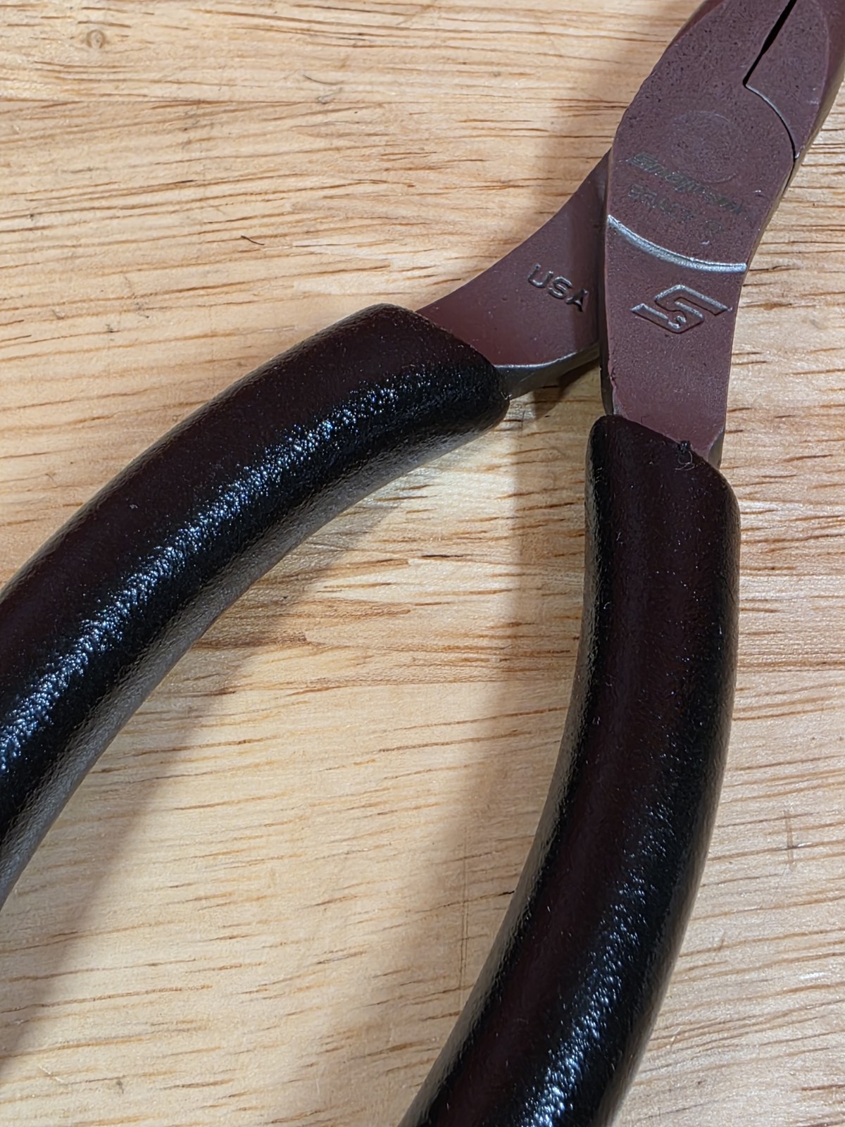 Snap-on Tools 95ACF Black 6″ Soft Grip Needle Nose Pliers USA