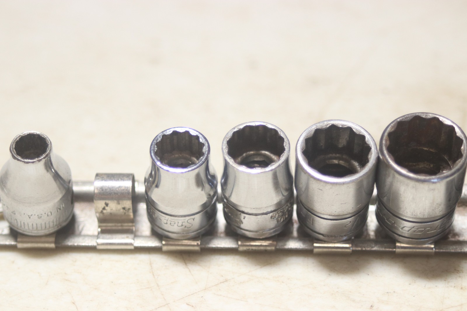Snap On 3/8 Inch Drive 12 Point SAE Socket Set 1/4 to 7/8