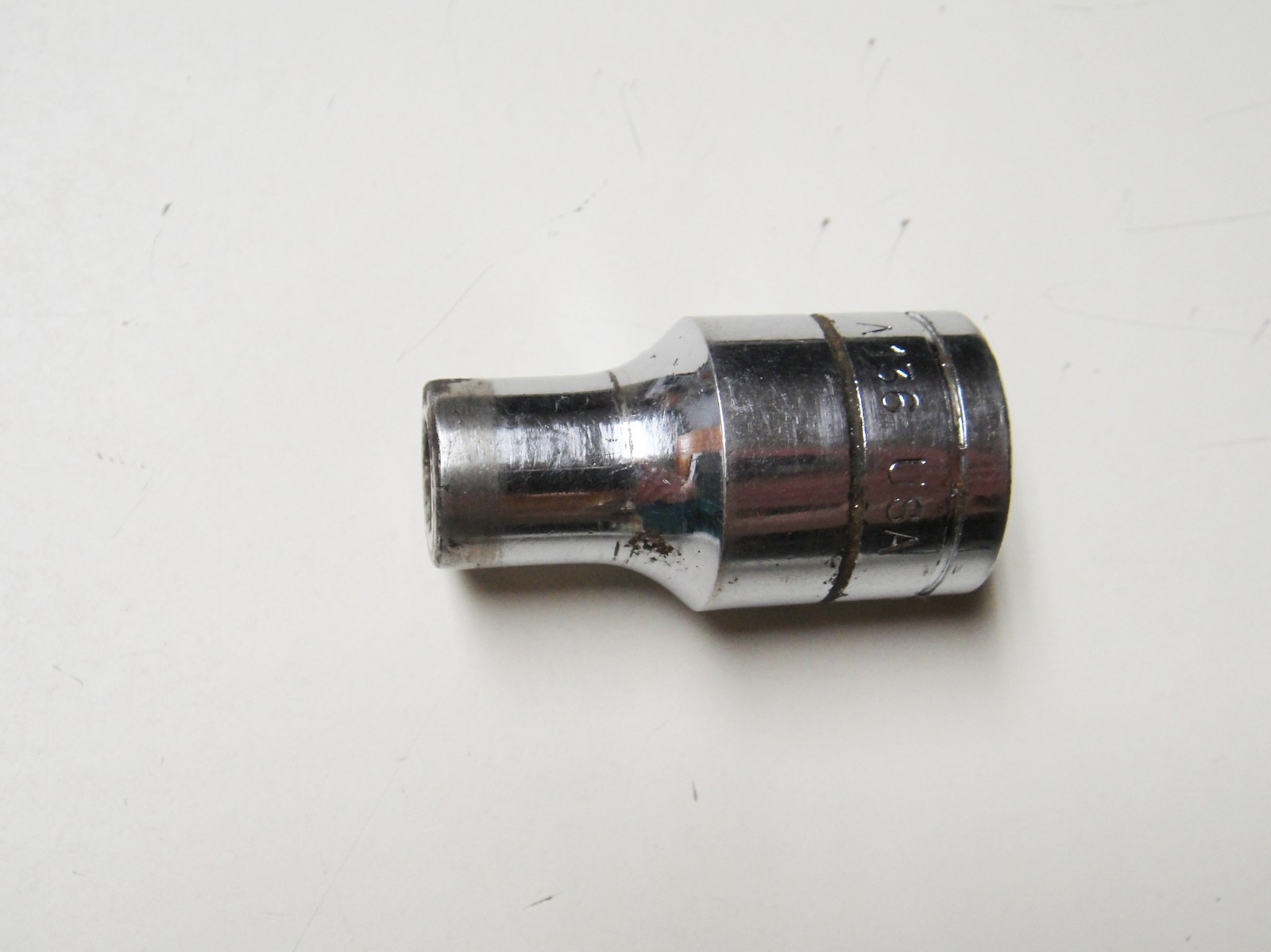 VINTAGE SNAP ON 1/2″ DRIVE SHOCK ABSORBER SOCKET A136