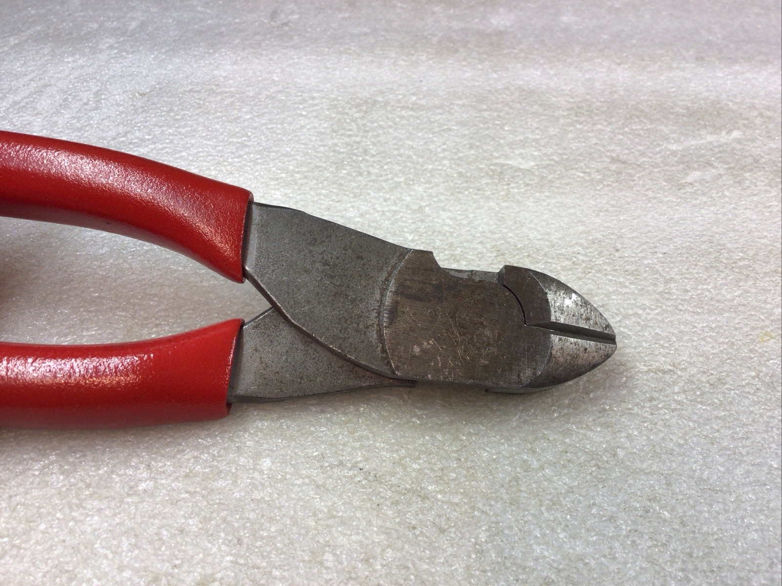 Snap On#87CF – 7-1/2″ Long, Red Soft Grip, Power Edge-Diagonal Cutters-USA-NICE