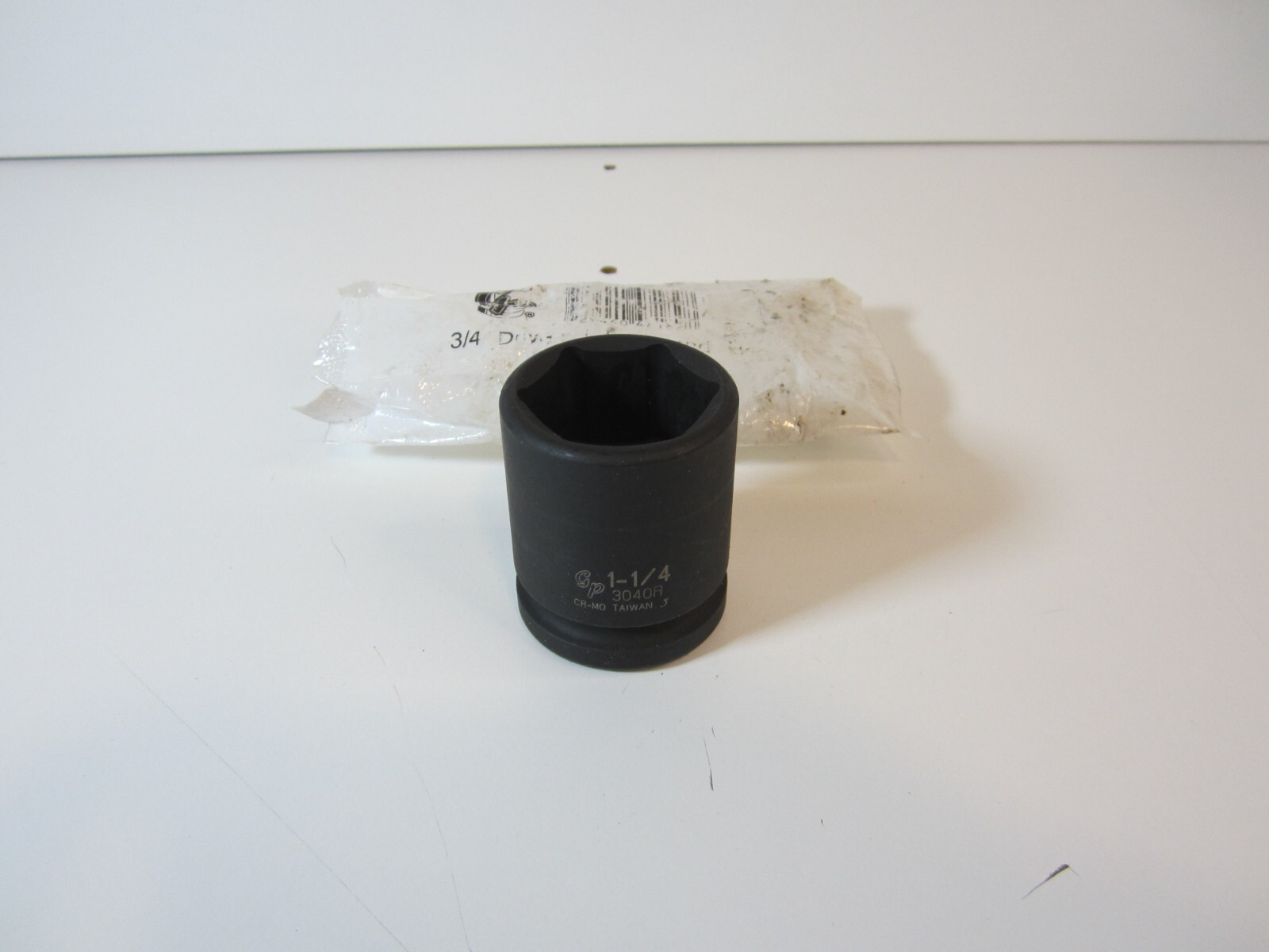 GP. Grey Pneumatic 3040R 3/4″ Drive 1-1/4″ 6-Point Shallow Socket NEW