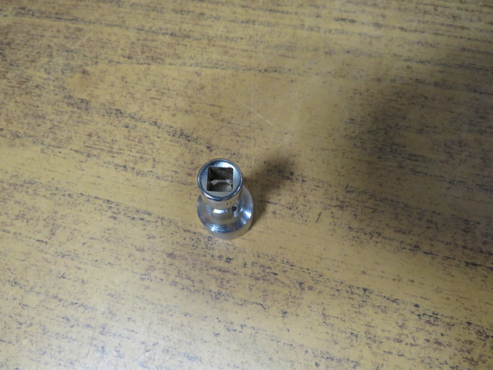 Snap On TMU181 1/4 Drive Shallow Chrome 9/16 12 Point Swivel Socket
