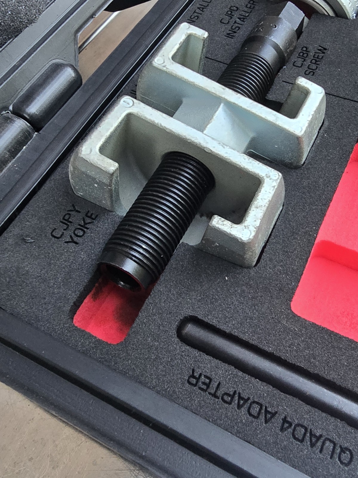 Snap on CJ3PSB Power Steering Puller Set In Foam Lined Case