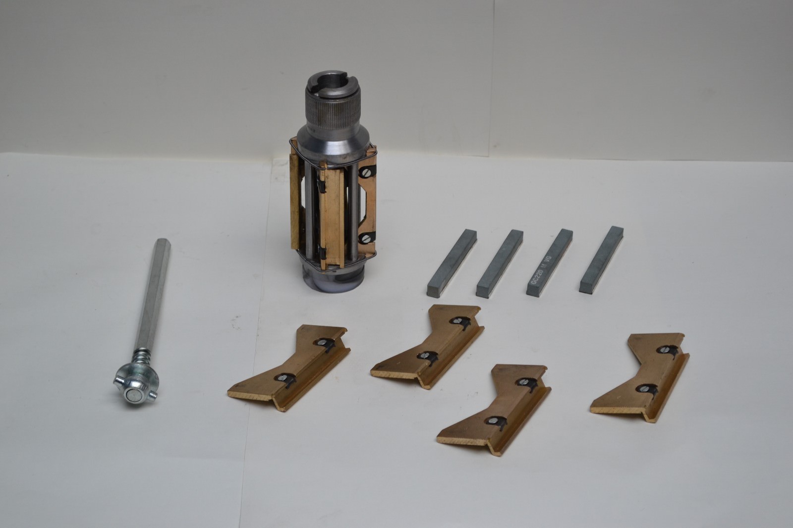 MOPED,ATV,BIKES SMALL BLOCK CYLINDER HONE KIT 34 MM to 60 MM + 4 SETS STONES