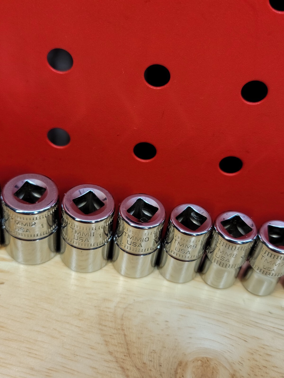 Snap-on Tools 112TMMY 5mm-15mm NICE 12-Piece 1/4″ Drive 6-Pt Shallow Socket Set