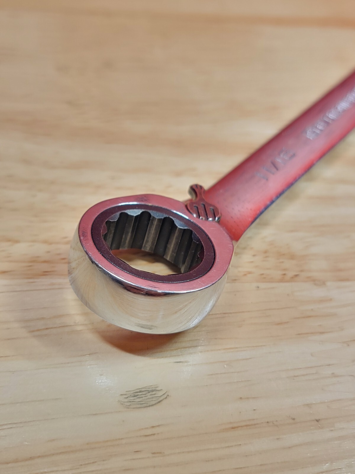 GearWrench Reversible 11/16″ SAE 12-Point Ratchet Wrench