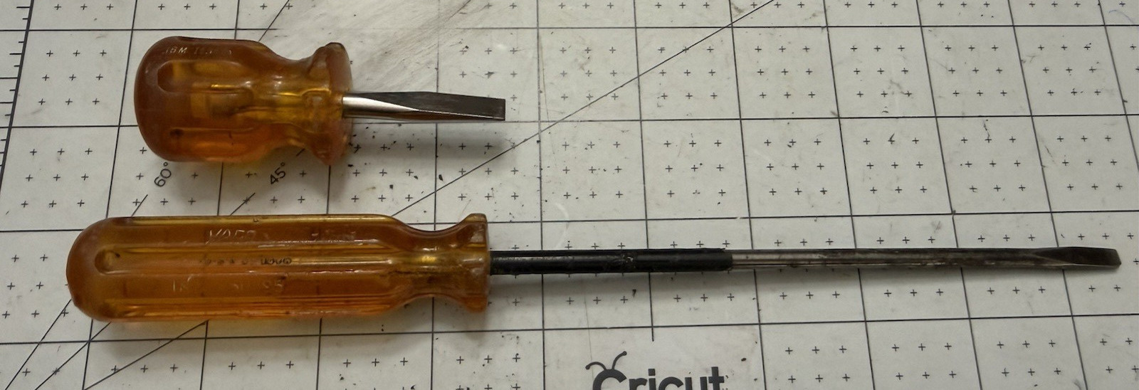 Vintage Vaco IBM Regular Slotted Screwdriver IBM 45045 & 153698 VACO A 132