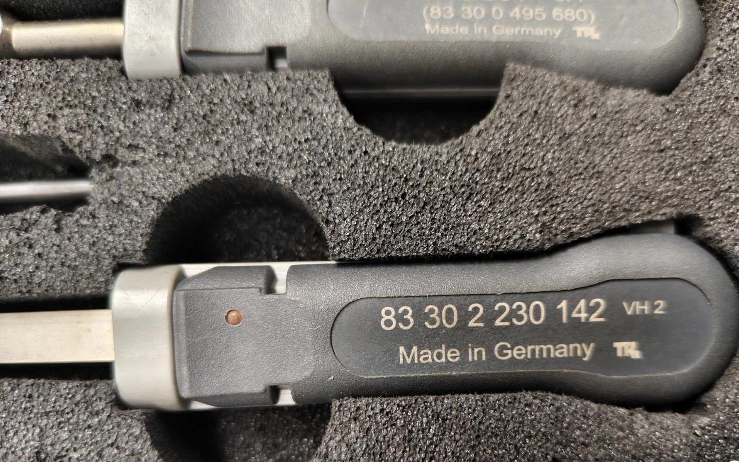 Genuine BMW Terminal Release Tool Set 610300 83302230142 German Partial Set