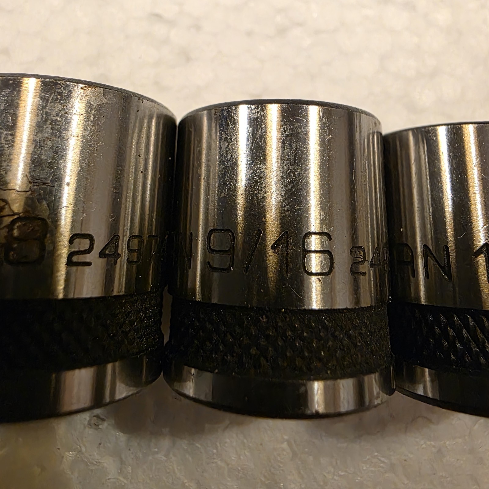 Craftsman Ratchet Socket Set 3/8″ Drive 24963 19 Peice SAE & Metric Black Oxide