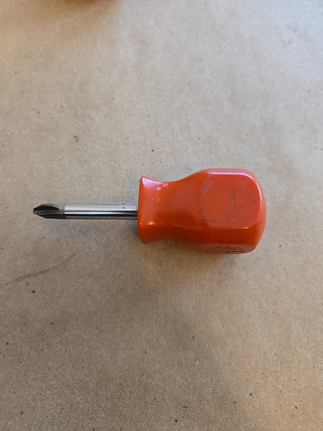 Mac Tools #2 Phillips 1/4″ Flat Tip Stubby Screwdrivers Red Handle P212XA PNR2SA