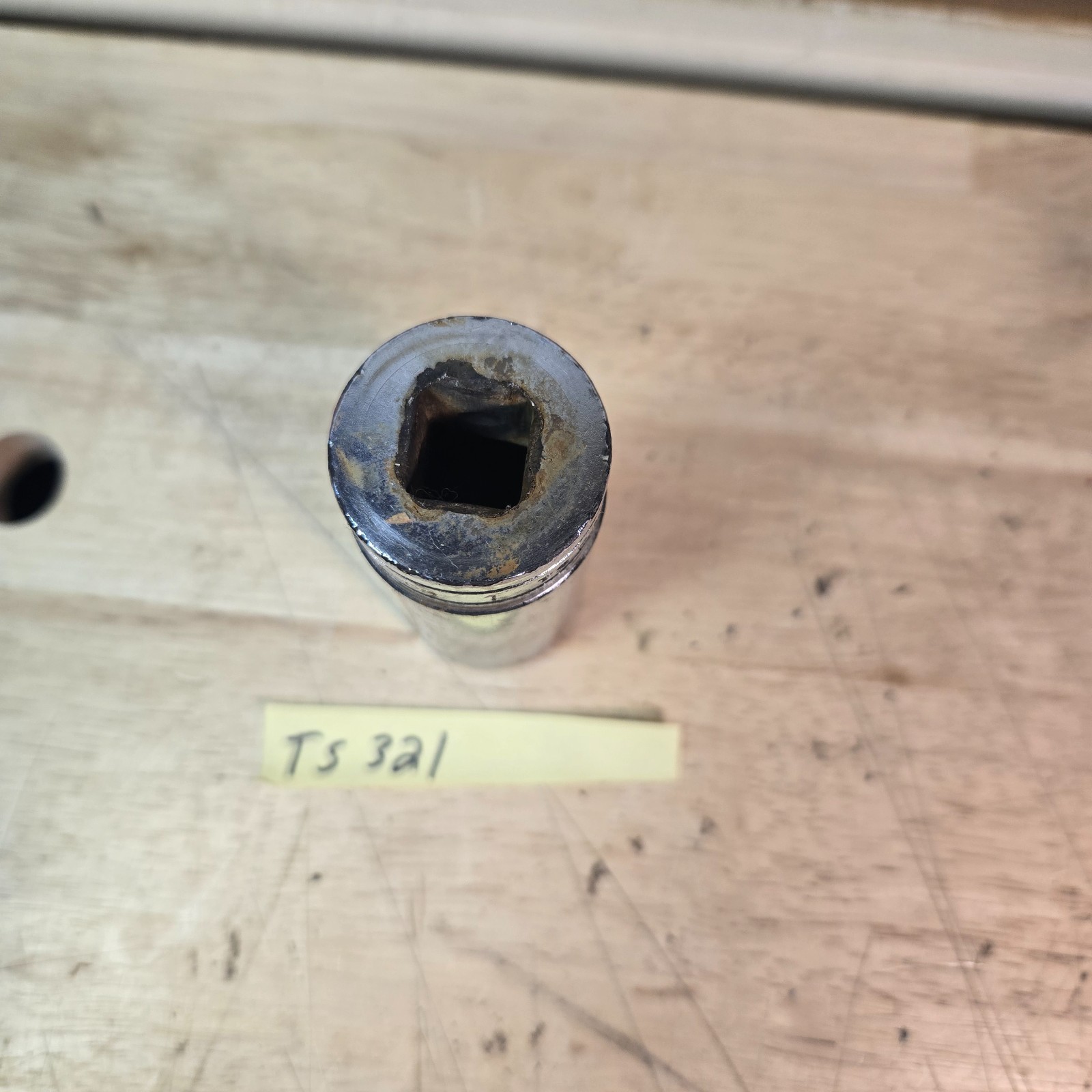 Snap on Tools USA 1/2″ Drive 1″ SAE Deep 6 Point Chrome Socket TS321
