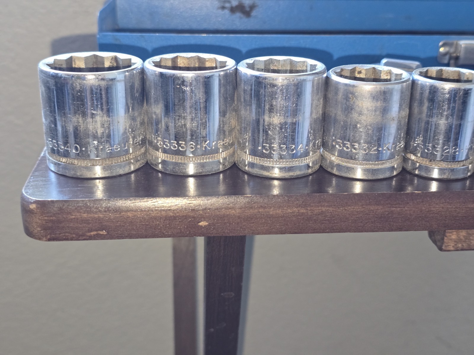 Kraeuter Socket Set 3/8 Drive Ratchet 32070 SAE 12pt USA Metal Case Vintage