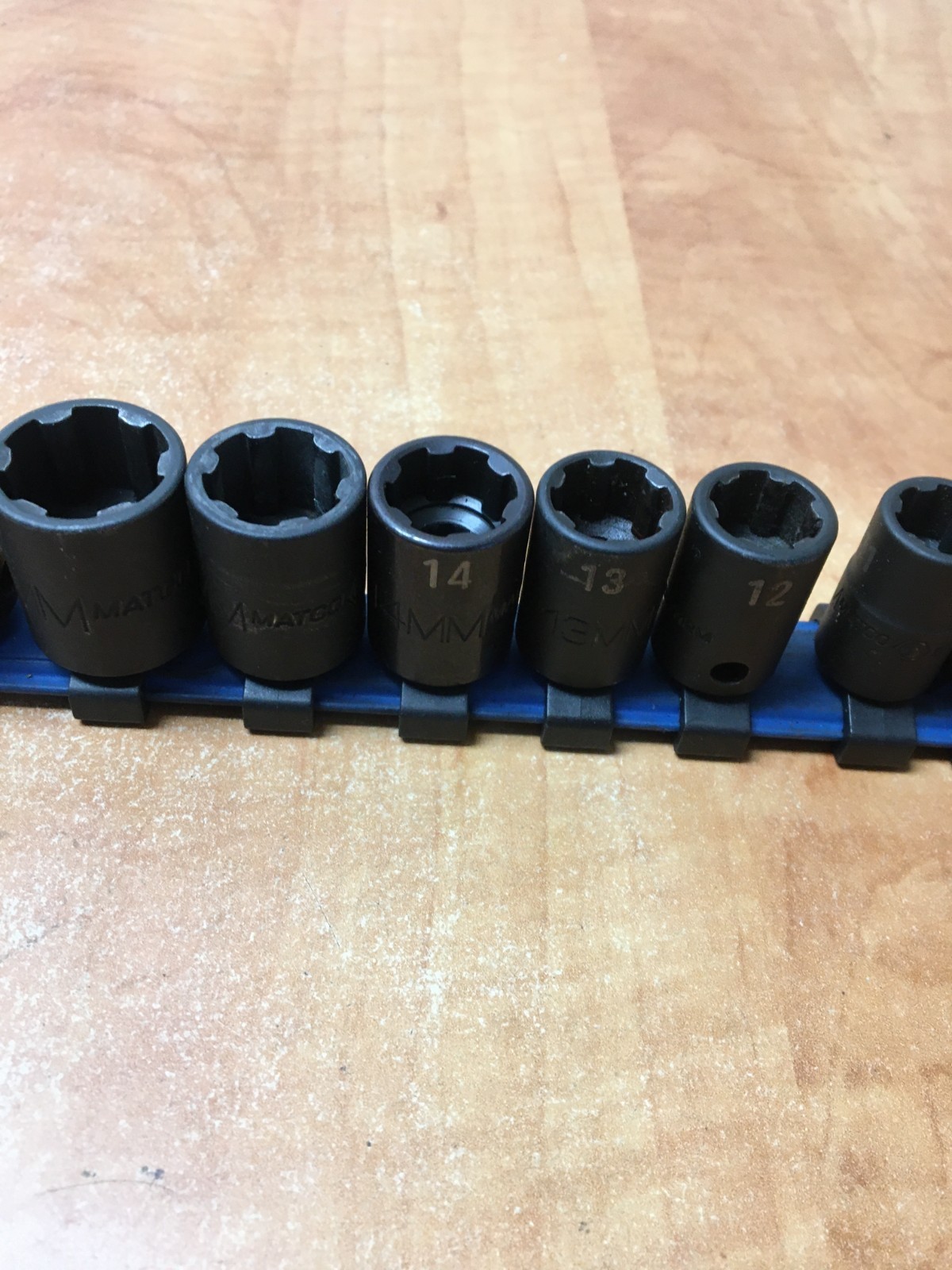 Matco Tools 10 PIECE 3/8″ DRIVE METRIC PRO NON-SLIP IMPACT SOCKET SET – SBPMA10R