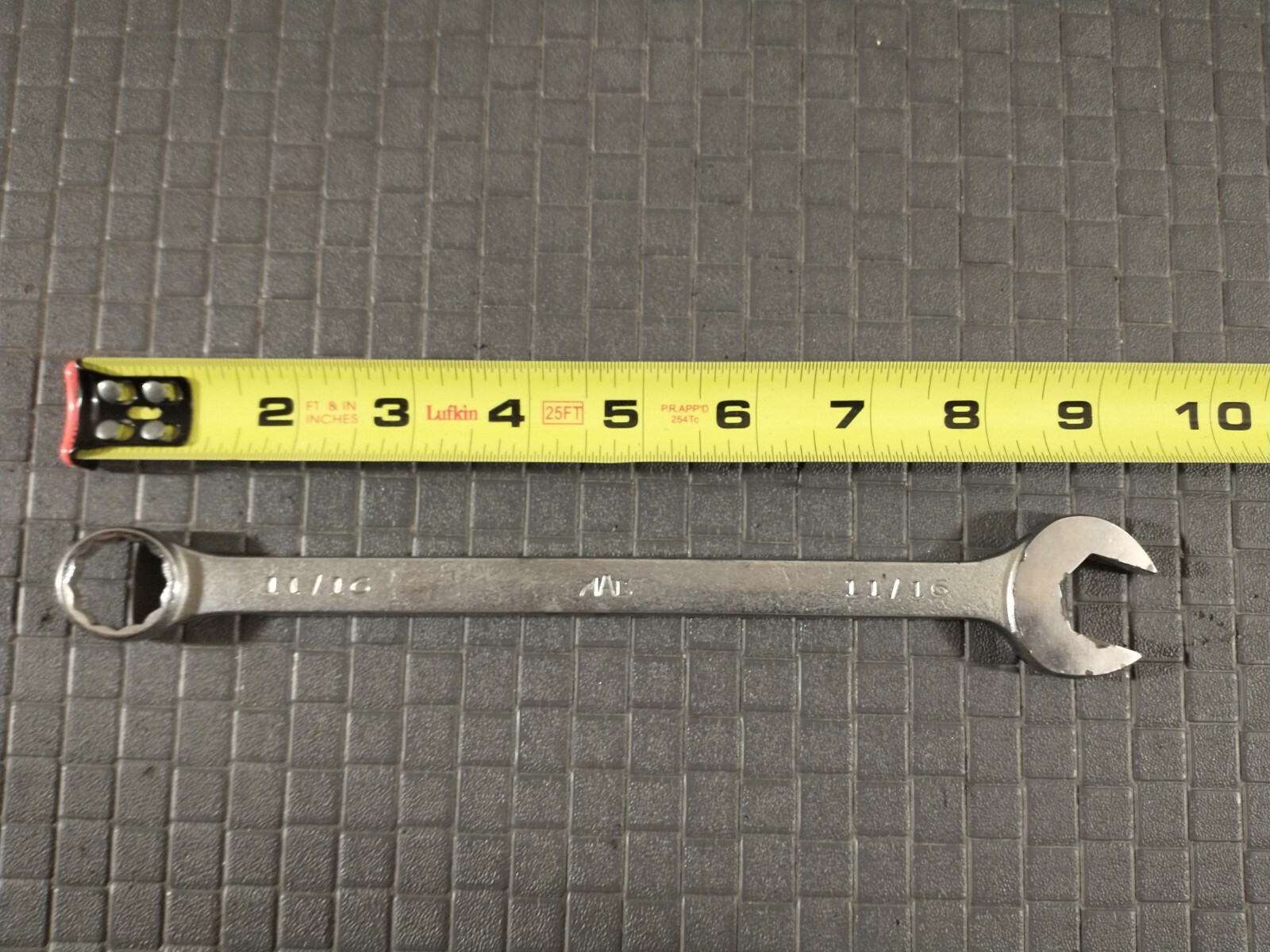 Mac Tools CL22 11/16″ Combination Wrench 12 Point With Textured Finish USA